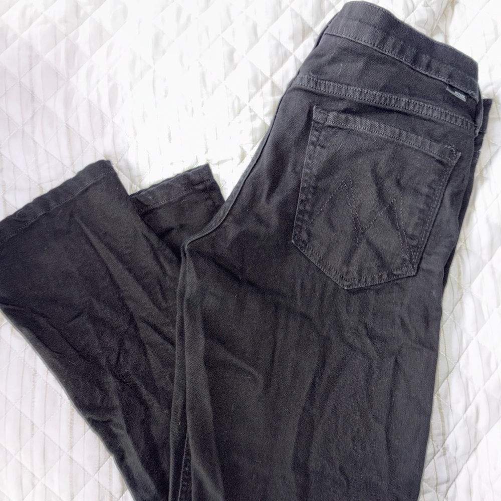 Mother Jeans- The Runaway Black Jeans.
Womens Size 30
